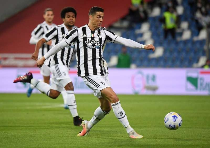 Doi Hinh Juventus 2021 3